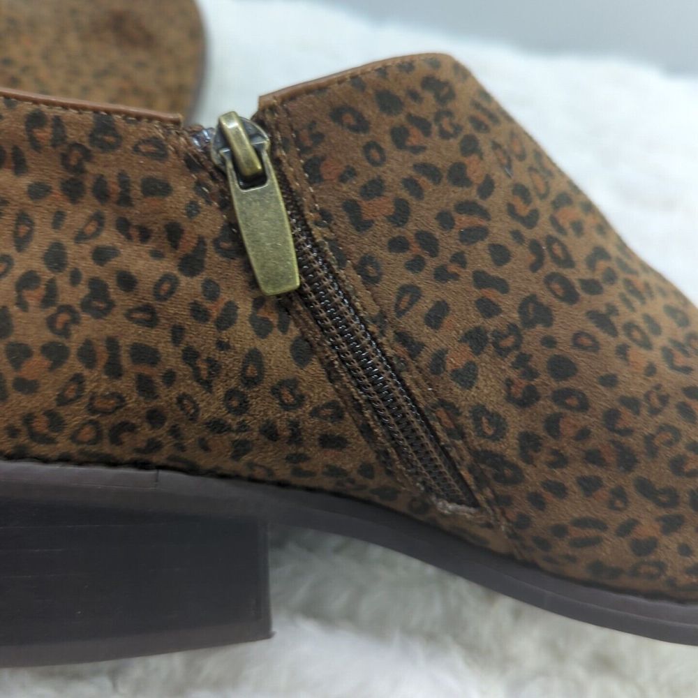 Eva & Zoe Women's Cheetah Print Faux-Suede Ankle Boots Size 11 - Picture 8 of 10